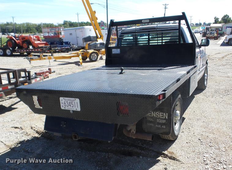 image for item K6366 1995 Dodge Ram 2500 HD flatbed pickup truck