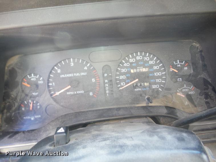 image for item K6366 1995 Dodge Ram 2500 HD flatbed pickup truck