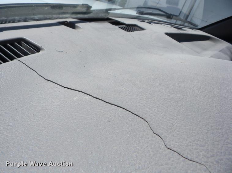 image for item K6366 1995 Dodge Ram 2500 HD flatbed pickup truck