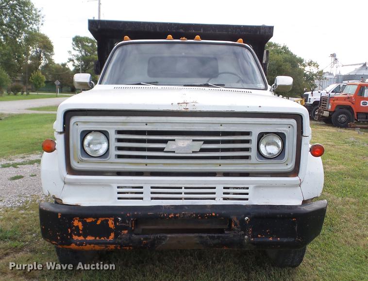 image for item K6368 1977 Chevrolet C60 dump truck