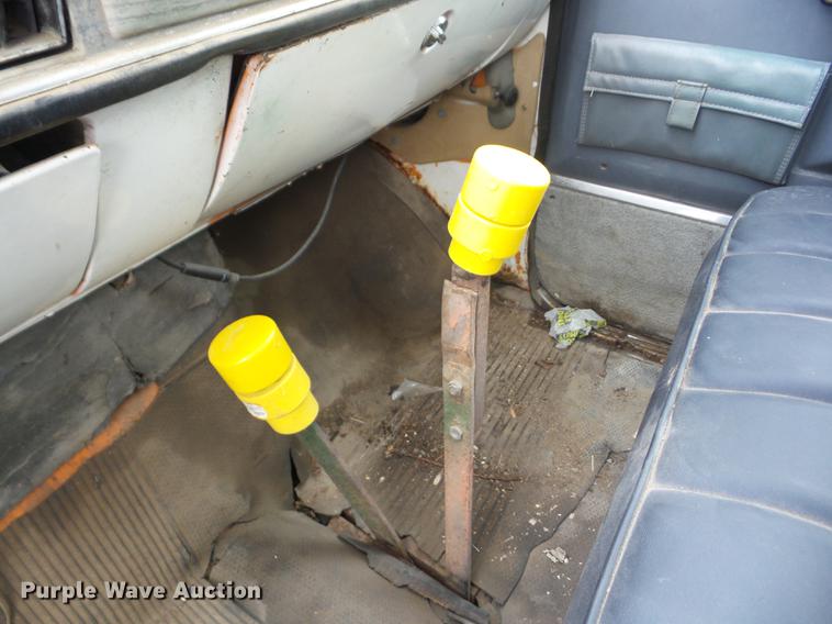 image for item K6368 1977 Chevrolet C60 dump truck