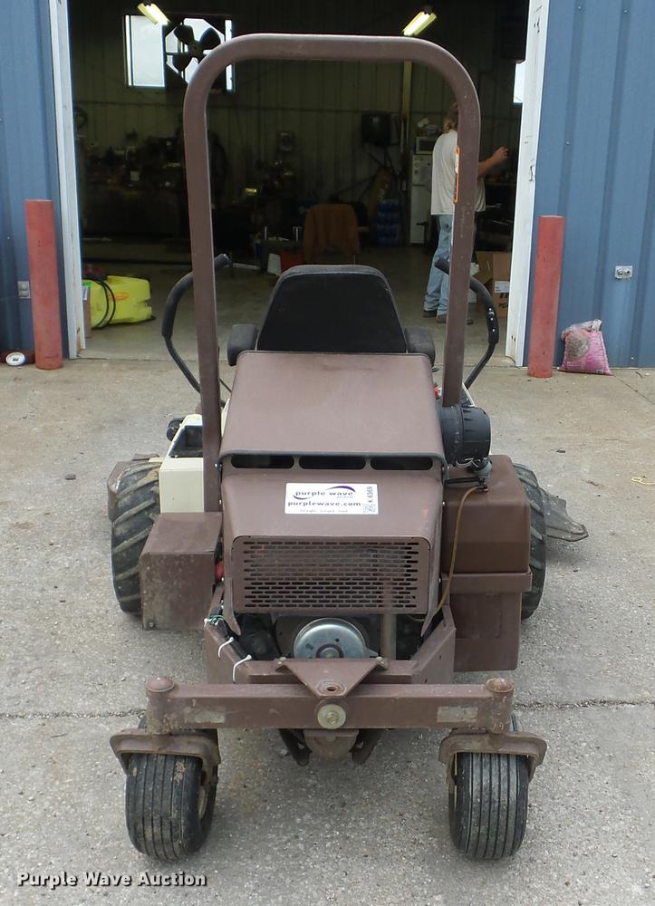 image for item K6369 Grasshopper 928D lawn mower