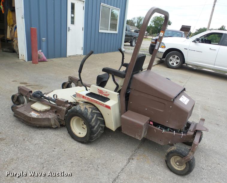 image for item K6369 Grasshopper 928D lawn mower