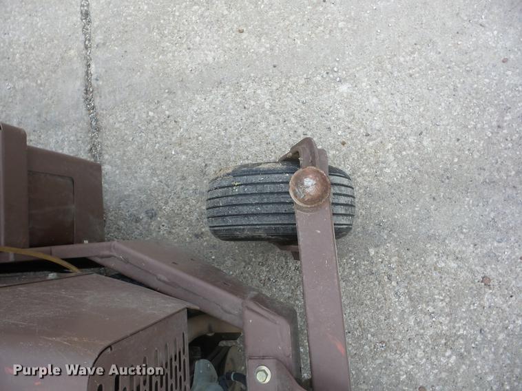 image for item K6369 Grasshopper 928D lawn mower