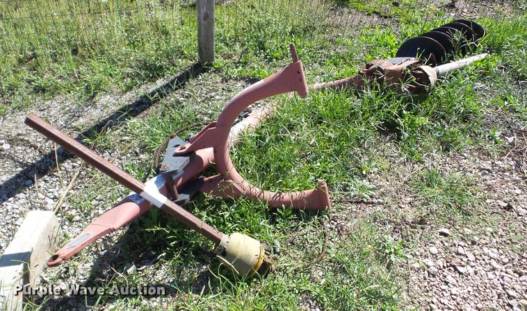 image for item AY9680 Bush Hog PDH2102 post hole auger