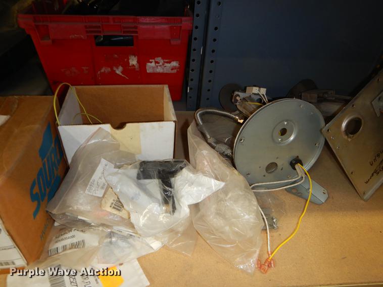 image for item DS9813 HVAC supplies