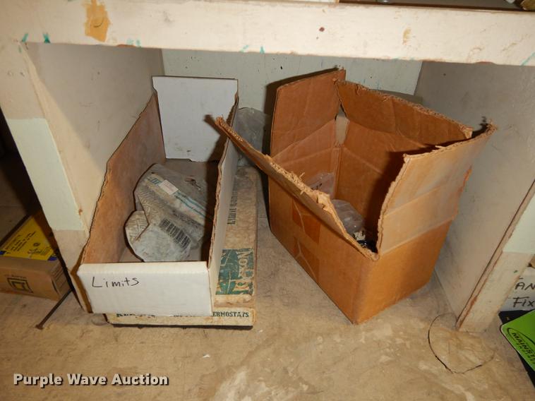 image for item DS9814 HVAC supplies