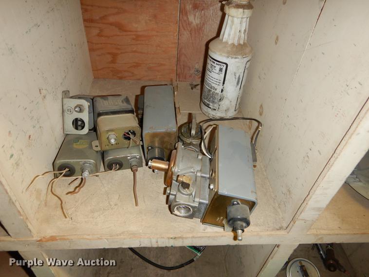 image for item DS9814 HVAC supplies