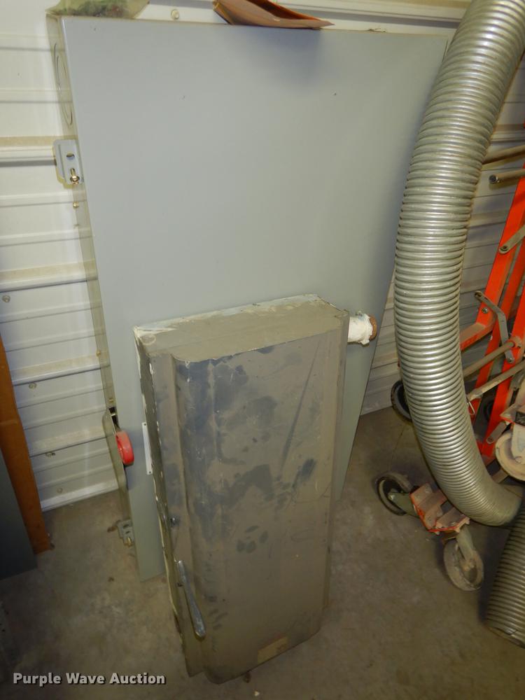 image for item DS9819 Electrical supplies