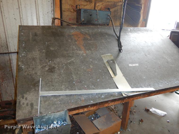 image for item DS9837 Compact pinspotter welder