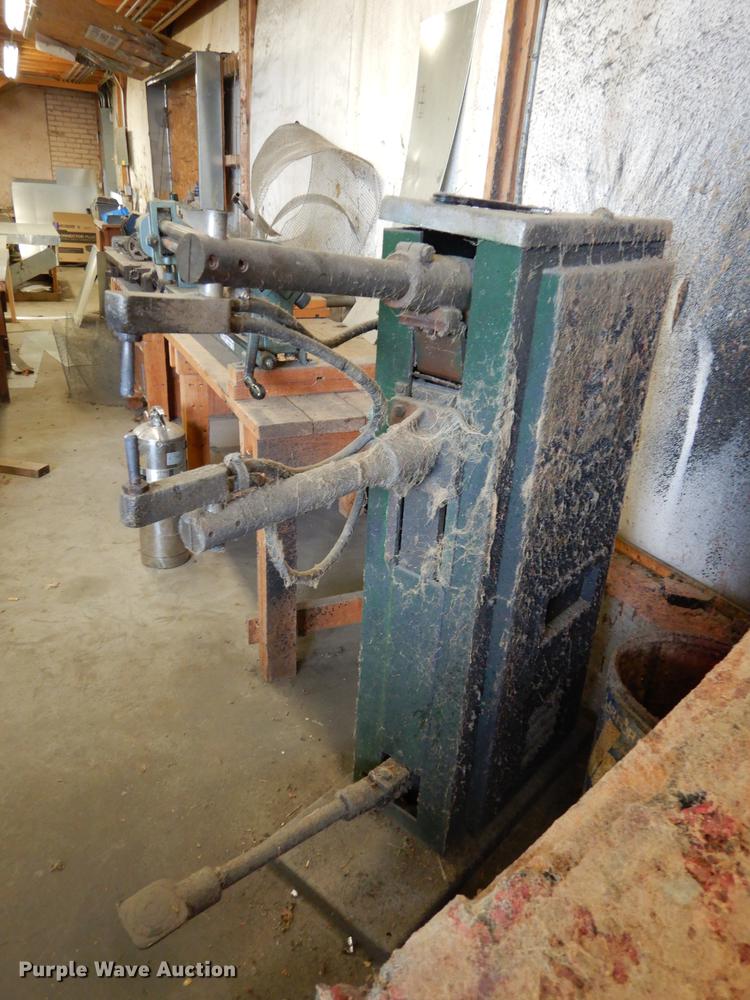 image for item DS9839 Atomic PP spot welder