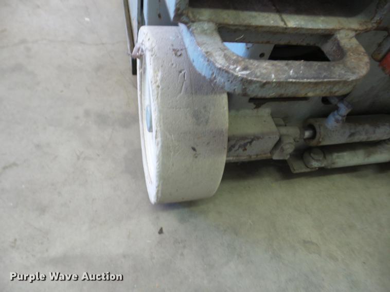 image for item DS9860 Skyjack SJIII 3219 scissor lift