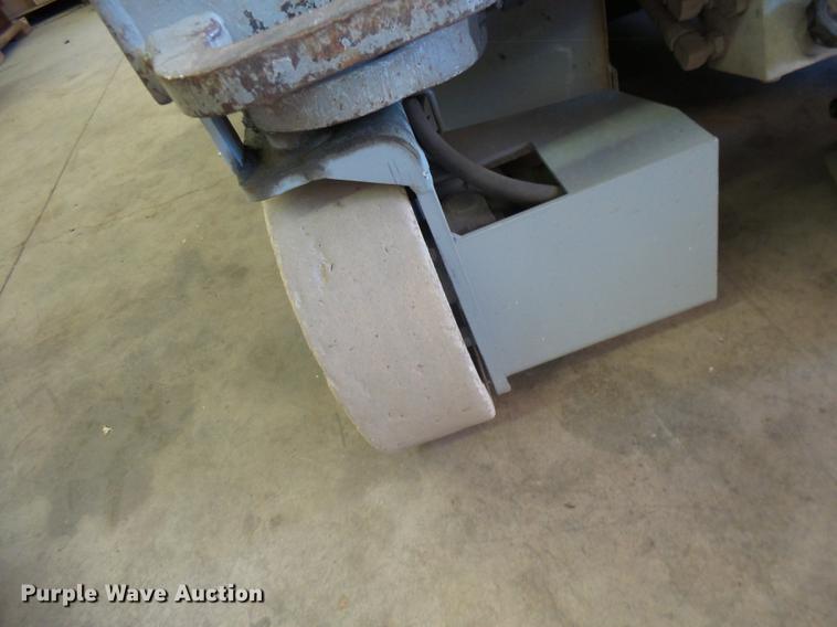 image for item DS9860 Skyjack SJIII 3219 scissor lift