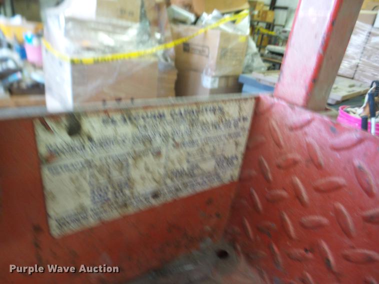 image for item DS9860 Skyjack SJIII 3219 scissor lift