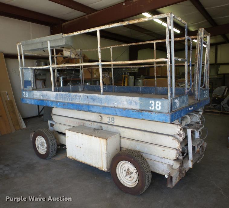image for item DS9861 Mark Lift 25E scissor lift