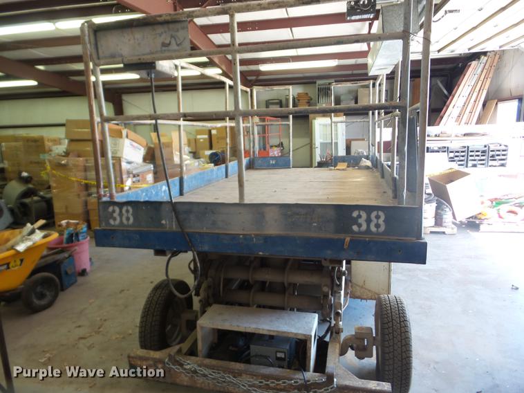 image for item DS9861 Mark Lift 25E scissor lift