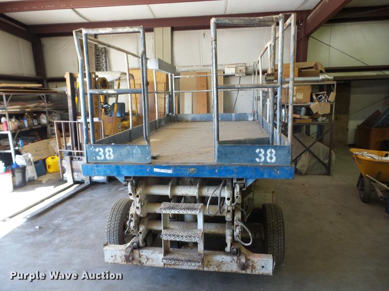 image for item DS9861 Mark Lift 25E scissor lift