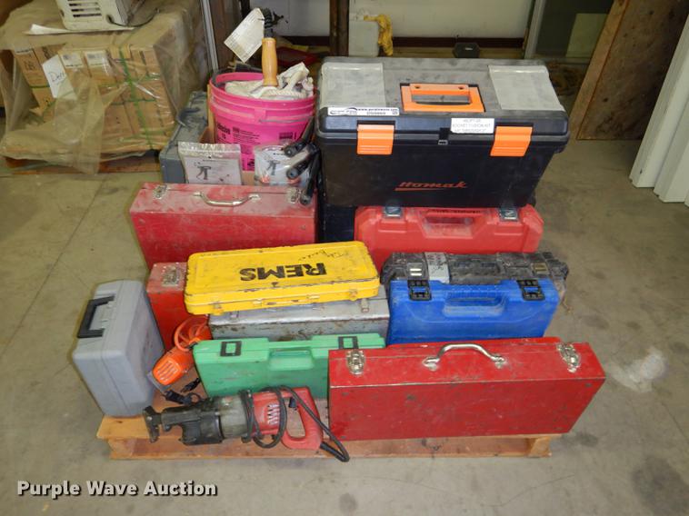 image for item DS9869 Tools