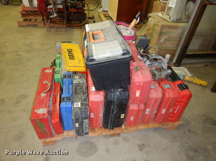 image for item DS9869 Tools