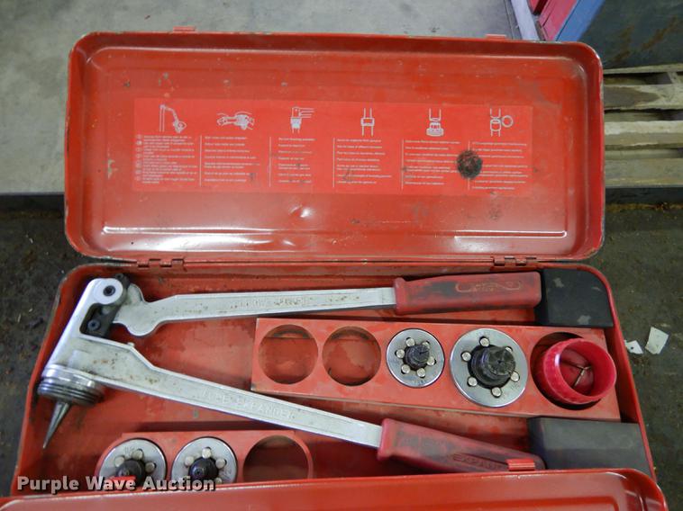 image for item DS9869 Tools