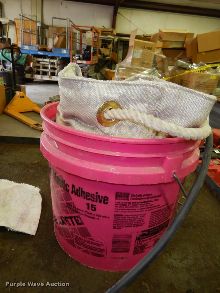 image for item DS9869 Tools