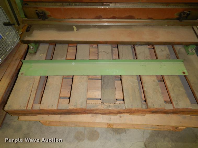 image for item DS9874 Sheet metal bender/shear/slip roll machine