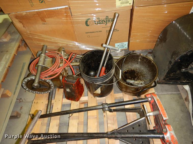 image for item DS9883 Tools