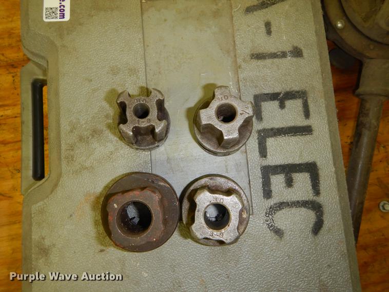 image for item DS9883 Tools