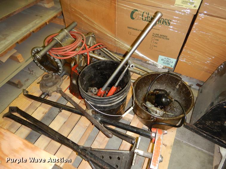 image for item DS9883 Tools