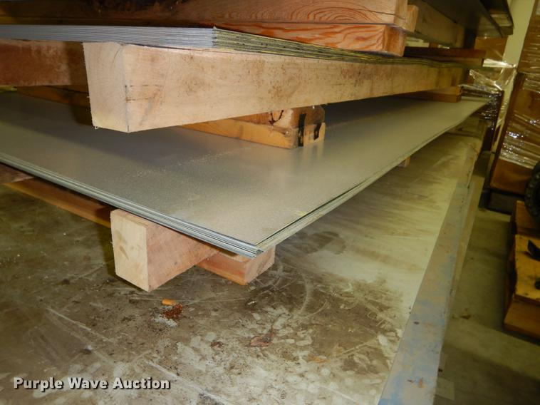 image for item DS9884 Approximately 50 pieces of sheet metal