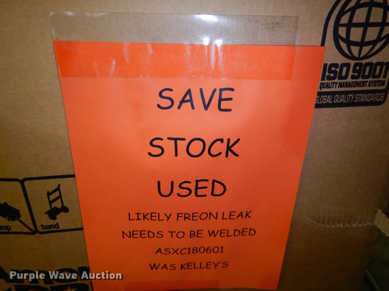 image for item DS9886 Amana AC unit