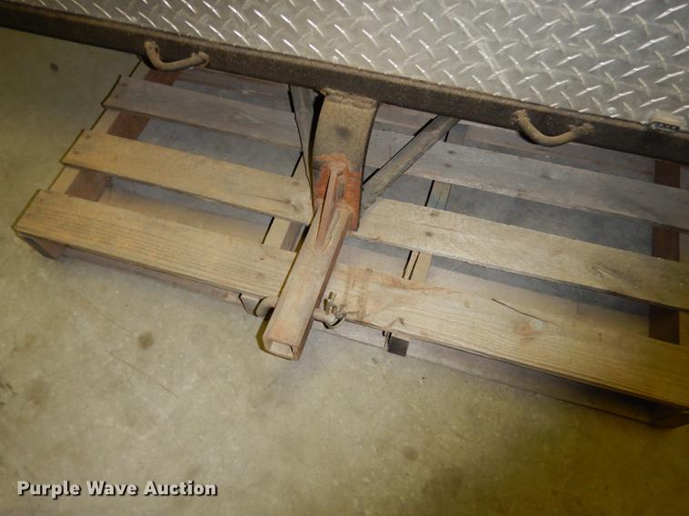 image for item DS9887 Cheyenne aluminum dog box