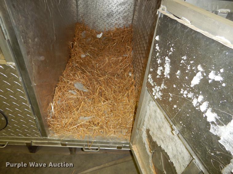 image for item DS9887 Cheyenne aluminum dog box