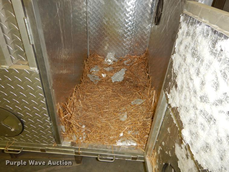 image for item DS9887 Cheyenne aluminum dog box