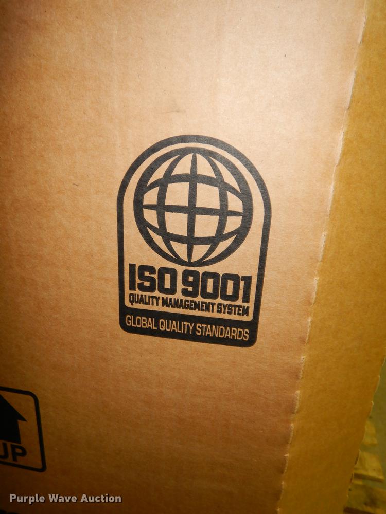 image for item DS9891 Amana AC unit