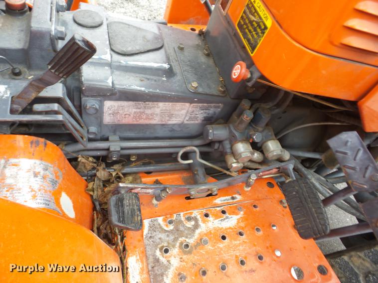 image for item K6370 Kubota B20 MFWD tractor