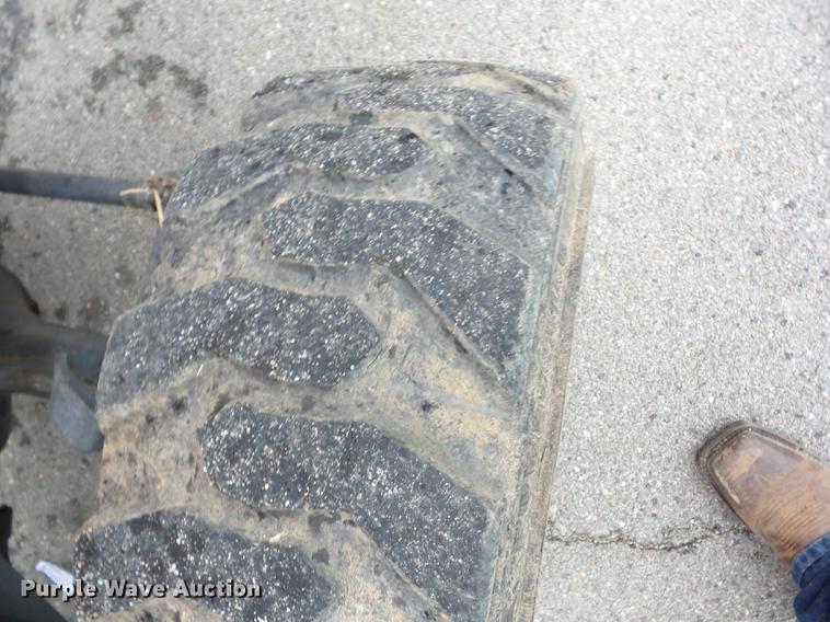 image for item K6370 Kubota B20 MFWD tractor