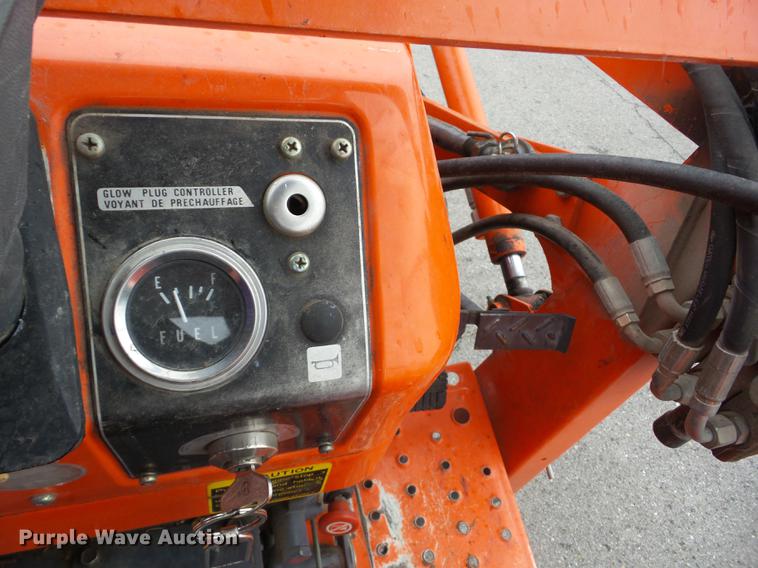 image for item K6370 Kubota B20 MFWD tractor