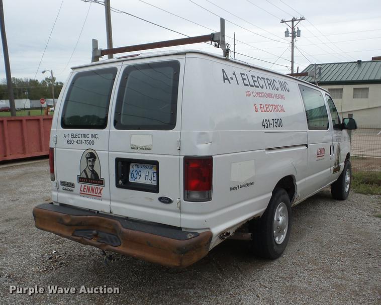 image for item K6371 2001 Ford Econoline E250 Extended van
