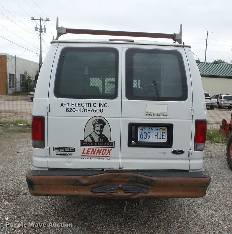 image for item K6371 2001 Ford Econoline E250 Extended van