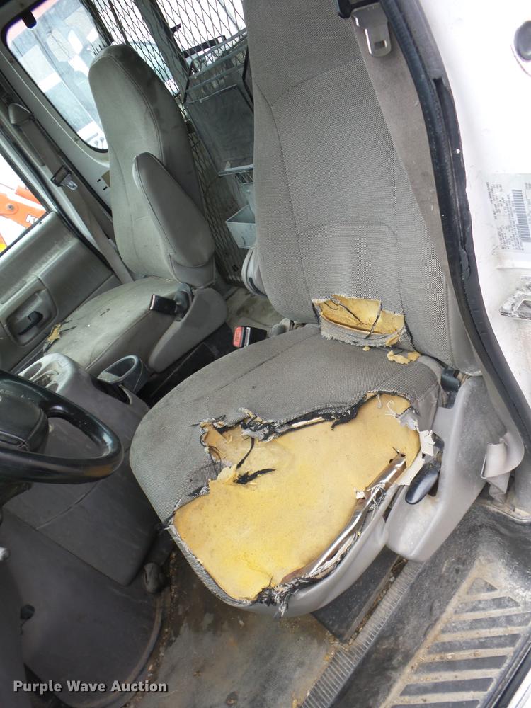 image for item K6371 2001 Ford Econoline E250 Extended van