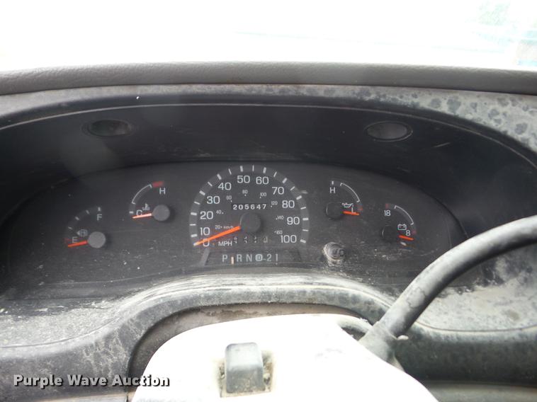 image for item K6371 2001 Ford Econoline E250 Extended van