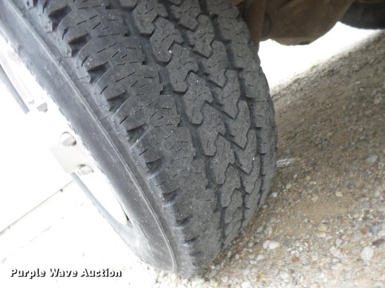 image for item K6371 2001 Ford Econoline E250 Extended van