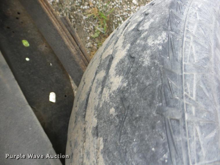 image for item K6372 2005 Ford E250 Extended van