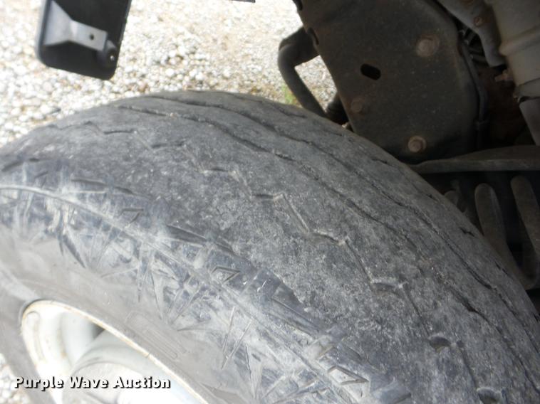 image for item K6372 2005 Ford E250 Extended van