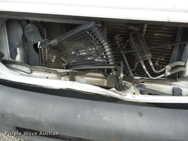 image for item K6372 2005 Ford E250 Extended van