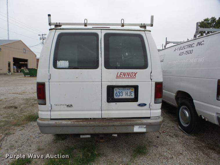 image for item K6373 1996 Ford Econoline E250 van