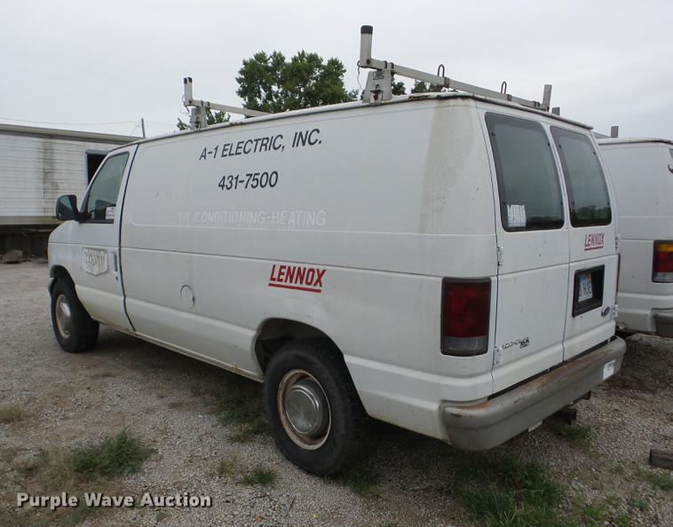 image for item K6373 1996 Ford Econoline E250 van