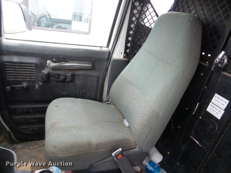 image for item K6373 1996 Ford Econoline E250 van