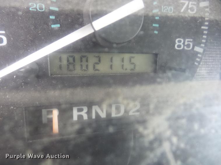 image for item K6373 1996 Ford Econoline E250 van